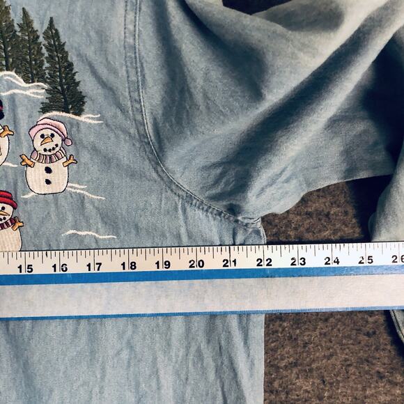 Passion-I Shirt Womens M Blue Denim Button Up Long Sleeve Embroidered Snowman - Picture 10 of 13
